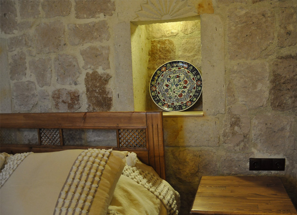 Suit & Family Room Detail 26