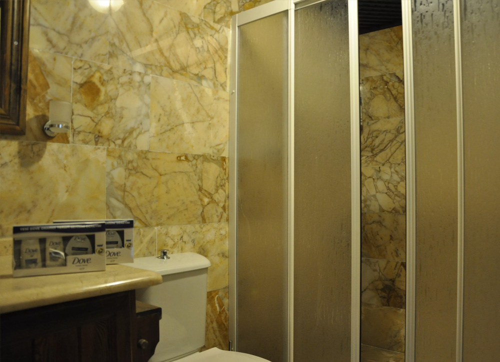 Traditional Room Detail 09